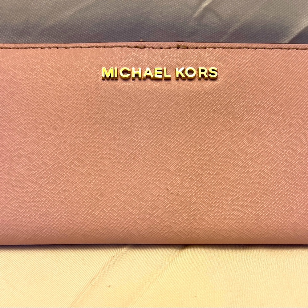 Michael Kors Leather Jet Set Travel Slim Bifold Wallet in Blossom